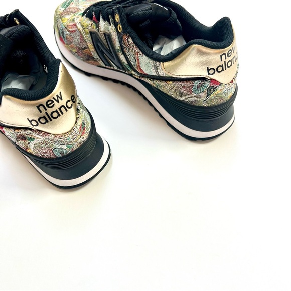 New Balance 574 - Picture 7 of 12